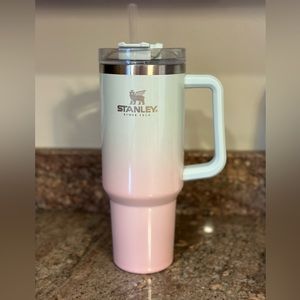 Stanley Spearmint Parfait Ombre 40oz Adventure Quencher Tumbler EUC